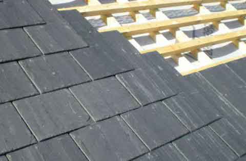 Overlapping rubber shingles