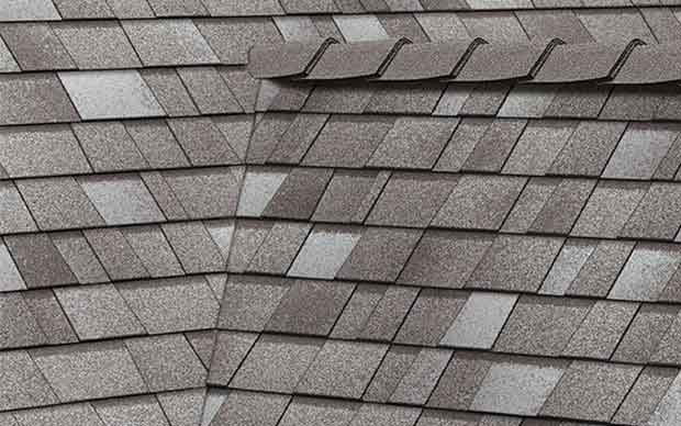 Overlapping roof shingles